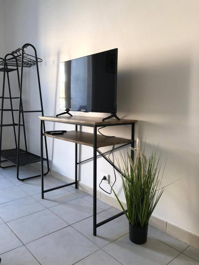 Studio Le 2, Free Parking, Free Wifi, Transports Apartment Nimes Luaran gambar