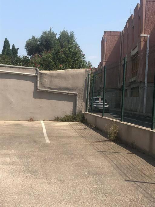 Studio Le 2, Free Parking, Free Wifi, Transports Apartment Nimes Luaran gambar